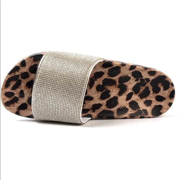 NWT Women's Slides Leopard Rhinestone Glitter Slip On Footbed Platform Sandals - Picture 3 of 10